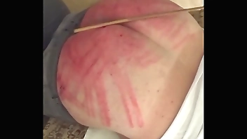 Bernd bekommt den Arsch versohlt