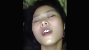 Amateur asian couple fucking