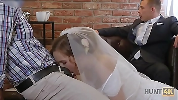 HUNT4K. Il diritto di scoparmela durante la prima notte era mio