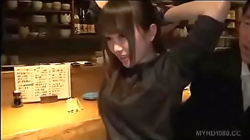 Momo Ichinose in bar
