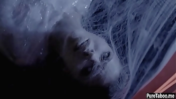 Couple got banged in a alien group sex at a spaceship