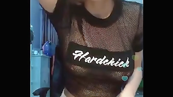 BIGO Thả rông mặc áo xuyên suốt lộ 2 quả zú bự