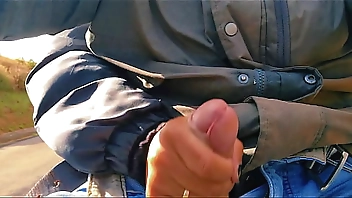 HOTWIFE Safada banged one on the road until she came!!! WE ALMOST GOT CAUGHT / Naughty HOTWIFE jerked off on the road until she cum!! WE ALMOST GOT CAUGHT.