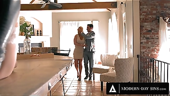 MODERN-DAY SINS - Secretly Bi-Curious Rachael Cavalli Is Offered A Threesome With Sexy Chloe Surreal