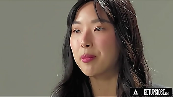 UP CLOSE - How Women Orgasm With Horny Brunette Elle Lee! SOLO FEMALE MASTURBATION! FULL SCENE