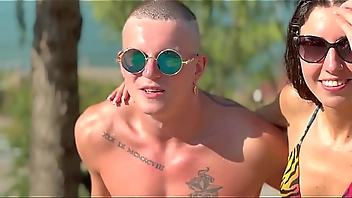 Bi threesome - a married couple agreed to a juicy fuck with a dicky stranger - 3.90