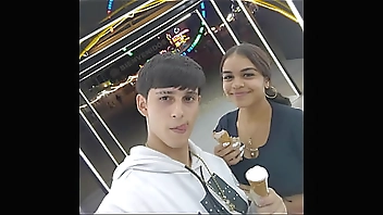 BLOG IN SPANISH - I go for a walk with my BIG ASS BRUNETTE GIRLFRIEND - surprise at the end of the blog - hot boyfriends