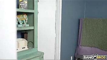 Jewelz Needs a Big Dick