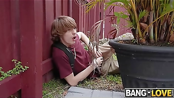 In Richelle Ryan Backyard Chris Lockwood, Ethan Seeks